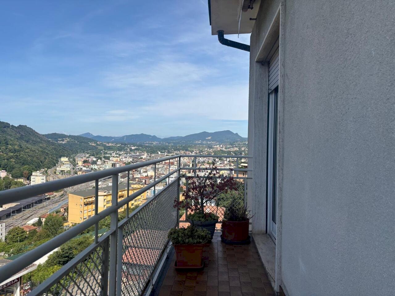 Balcone/Vista - Three-room apartment Via Pio XI 87, Como - photo 1