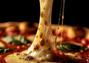 melted-cheese-pizza-with-basil-delight-oQKUcDTJrBB - Ristorante Via Leonardo Da Vinci 21, Pieve Fissiraga - foto 8