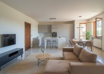 Use AI Image Jun 1, 2026, 16_13_01 - Three-room apartment Via G. Matteotti 4, Cherasco - photo 1