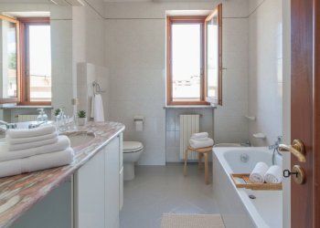 Use AI Image Jun 1, 2026, 12_41_08 - Three-room apartment Via G. Matteotti 4, Cherasco - photo 5
