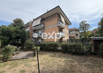 Two-room apartment Via Francesco Bartolomeo Rastrelli, Roma (neighborhood Villaggio Azzurro) - photo 1