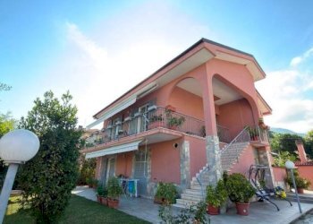 Villa Loano - foto 1