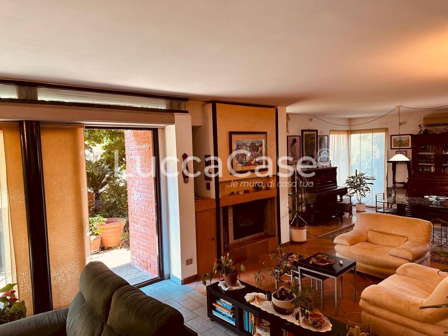 Villa Lucca (neighborhood San Concordio Contrada) - photo 2
