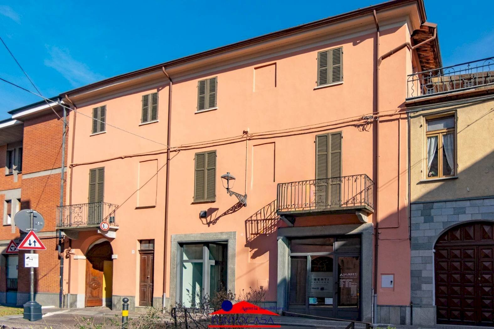 Apartment Via Umberto I, 7, Busca - photo 1