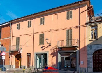 Apartment Via Umberto I, 7, Busca - photo 1