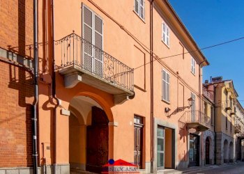 Apartment Via Umberto I, 7, Busca - photo 2