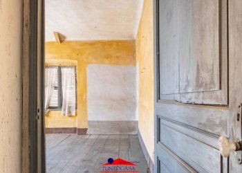 Apartment Via Umberto I, 7, Busca - photo 30