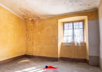 Apartment Via Umberto I, 7, Busca - photo 32