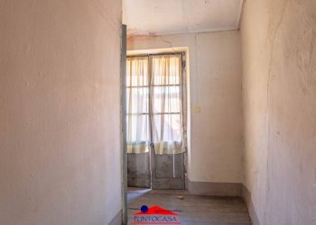 Apartment Via Umberto I, 7, Busca - photo 42