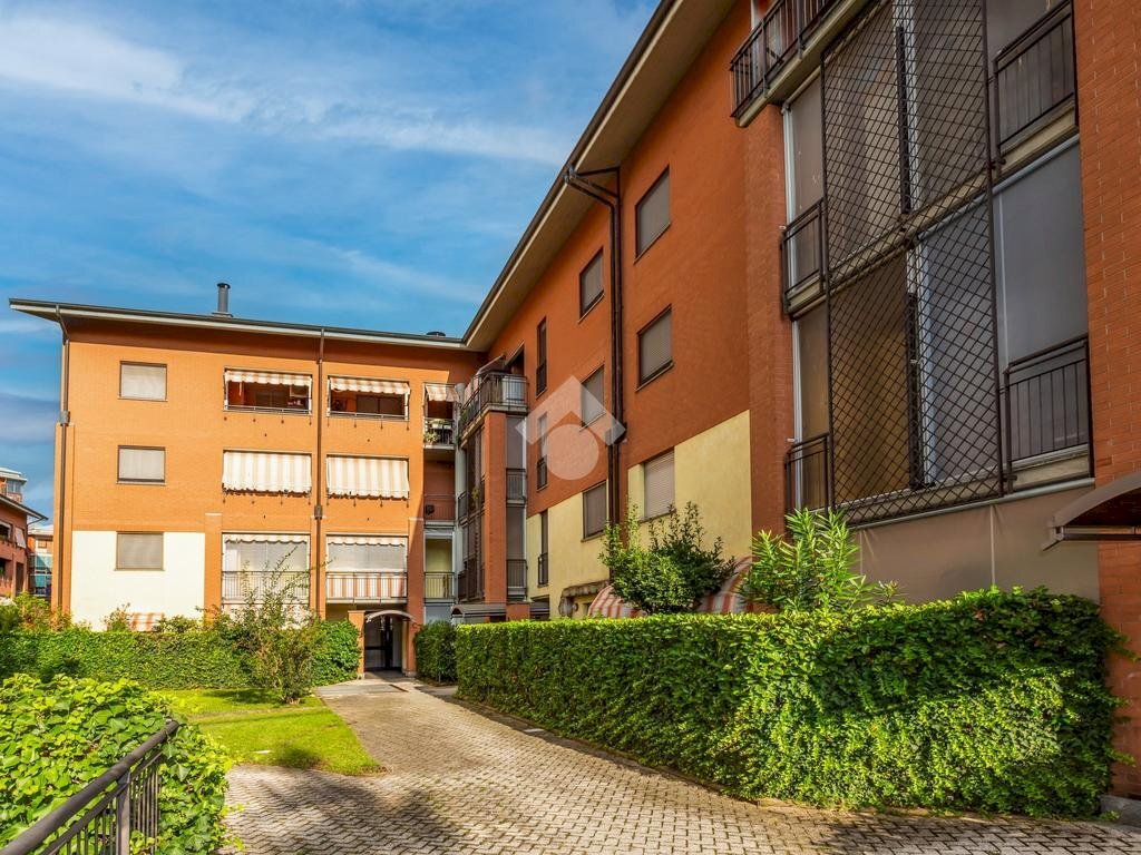 Four-room apartment Via Principe Amedeo, Beinasco - photo 2