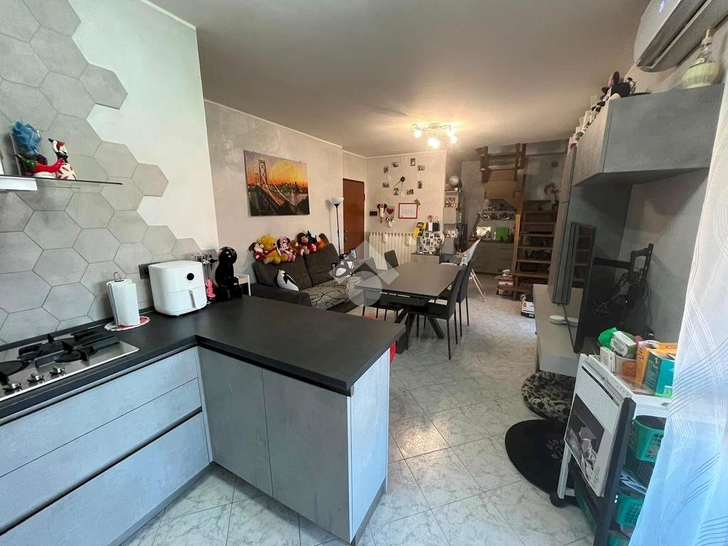 Four-room apartment Via Principe Amedeo, Beinasco - photo 3