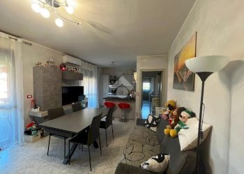 Four-room apartment Via Principe Amedeo, Beinasco - photo 5