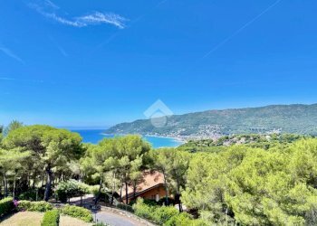 Quadrilocale Str. dell'Alto, Andora - foto 1