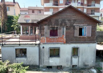 Casa indipendente Via Roma, 6
Netro, Netro - foto 4