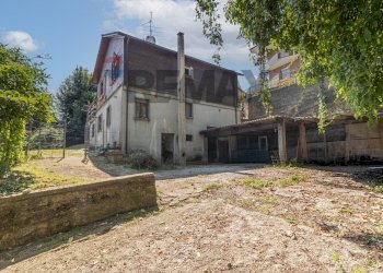 Casa indipendente Via Roma, 6
Netro, Netro - foto 5