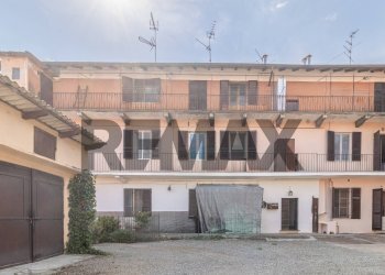 Bilocale Via Umberto I, 28 
 Rovasenda, Rovasenda - foto 1