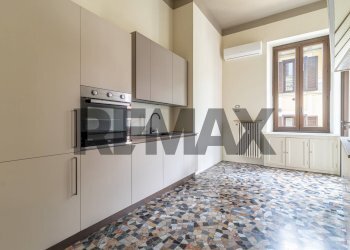 One-room apartment Centro, Biella, Biella - photo 6