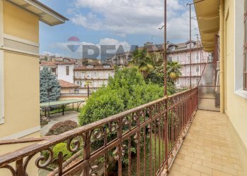 One-room apartment Centro, Biella, Biella - photo 9
