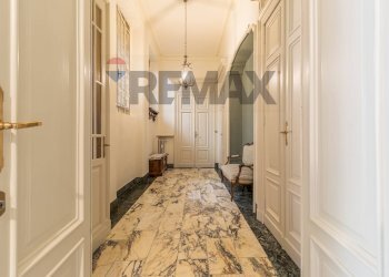 One-room apartment Centro, Biella, Biella - photo 35