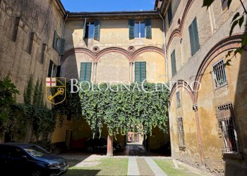 Office Bologna (neighborhood Castiglione) - photo 1