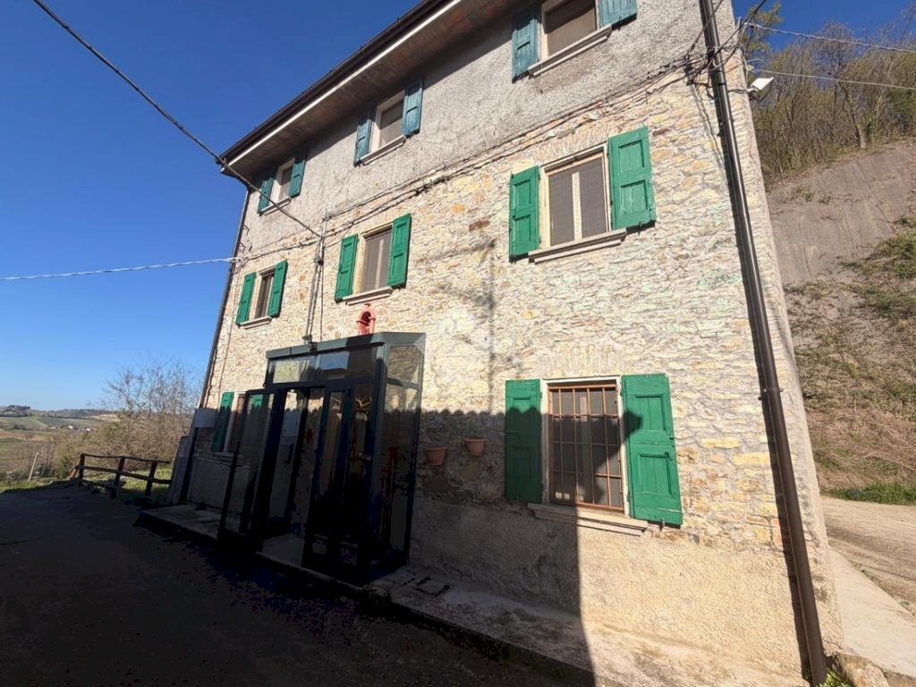 Independent house Via Tiola, Valsamoggia (neighborhood Modena Est) - photo 2