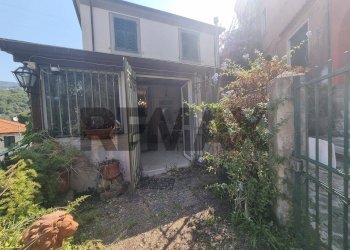 Villa via salita sant'anna, 1 
 Cavi, Lavagna - foto 24