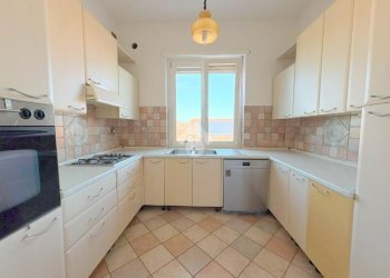 Three-room apartment Via Alla Parrocchia, San Maurizio Canavese - photo 9