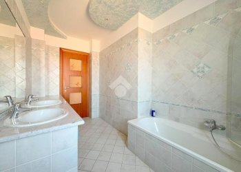 Three-room apartment Via Alla Parrocchia, San Maurizio Canavese - photo 17