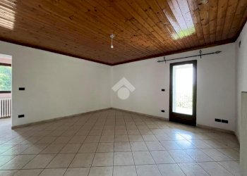 Independent house Regione mucchiando, Val di Chy - photo 5