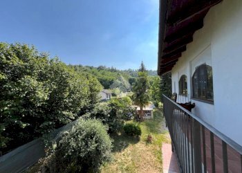 Independent house Regione mucchiando, Val di Chy - photo 9