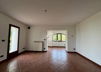 Independent house Regione mucchiando, Val di Chy - photo 14
