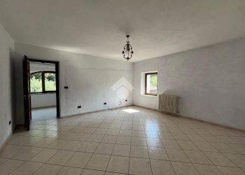 Independent house Regione mucchiando, Val di Chy - photo 31