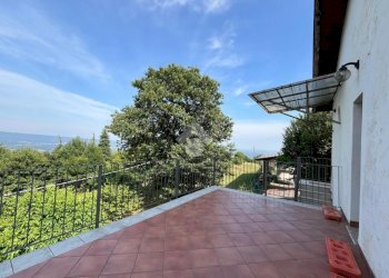 Independent house Regione mucchiando, Val di Chy - photo 34