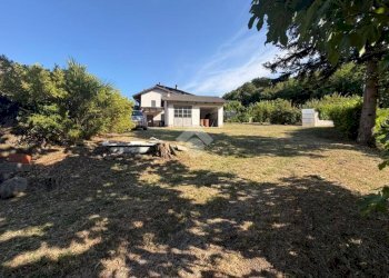 Independent house Regione mucchiando, Val di Chy - photo 47
