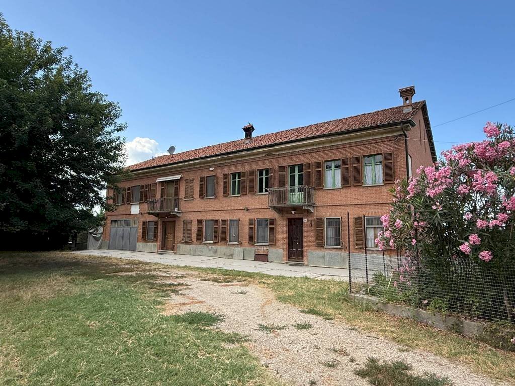Independent house Magliano Alfieri - photo 1