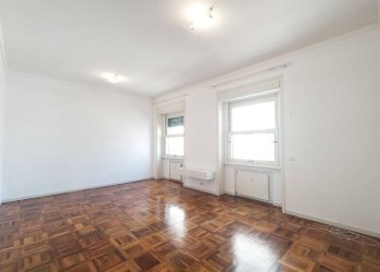 Four-room apartment Milano - photo 1