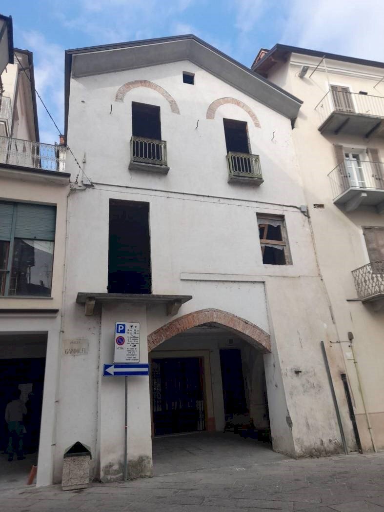 Stable - Palace Piazza Giorgio Gandolfi, Ceva - photo 1
