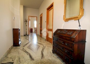 Portion of a house Via pinerolo, Porte - photo 4