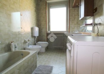 Portion of a house Via pinerolo, Porte - photo 16