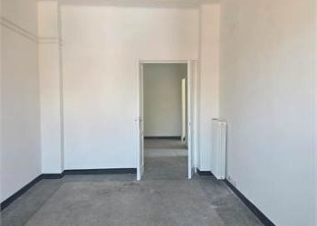Four-room apartment Genova (neighborhood San Martino) - photo 6