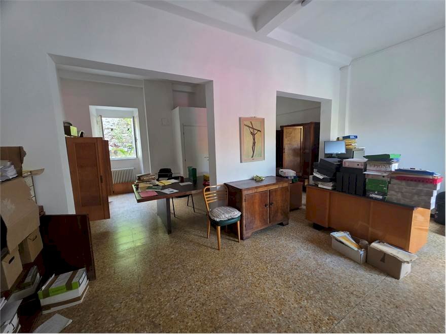 Office Genova (neighborhood Rivarolo) - photo 1