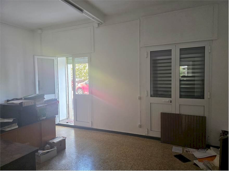 Office Genova (neighborhood Rivarolo) - photo 3