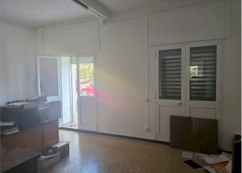 Office Genova (neighborhood Rivarolo) - photo 3