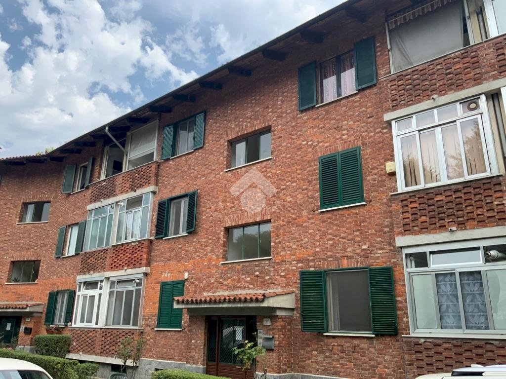 Three-room apartment Via degli aceri, Torino (neighborhood Falchera) - photo 1