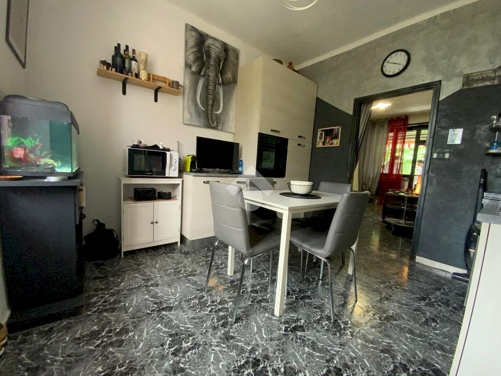 Three-room apartment Via degli aceri, Torino (neighborhood Falchera) - photo 3