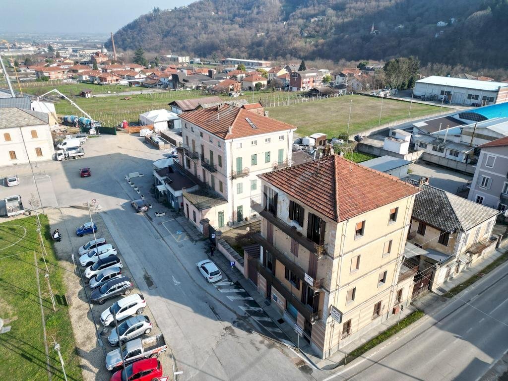 Four-room apartment Piazza Stazione, Barge - photo 1