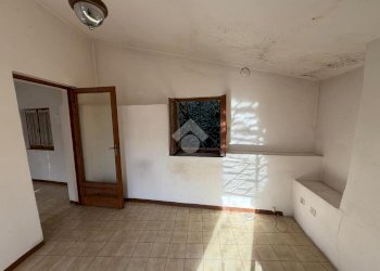 Semi-detached house Via Aragno, Barge - photo 3