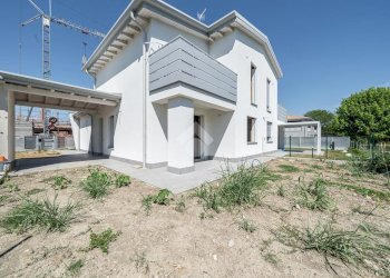 Portion of a house Via Ludovico Ariosto, Rio Saliceto - photo 2