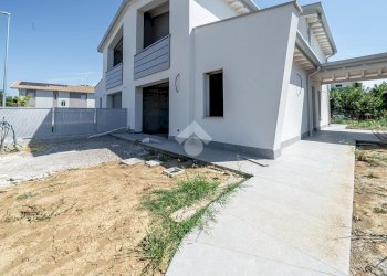 Portion of a house Via Ludovico Ariosto, Rio Saliceto - photo 39