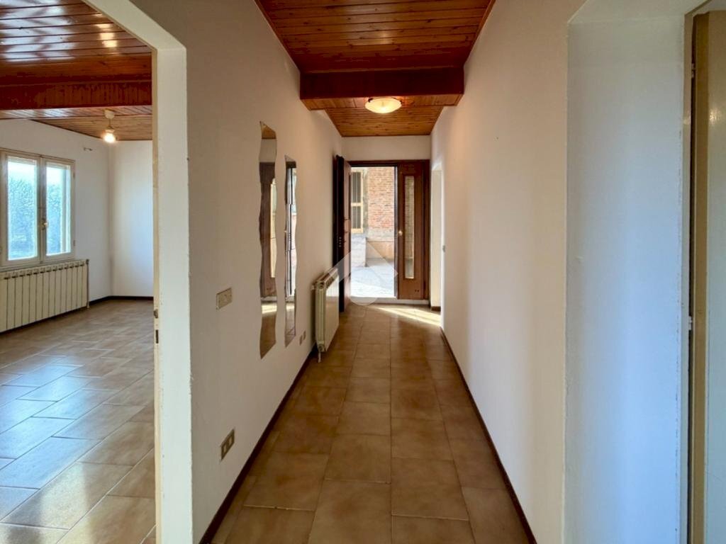 Four-room apartment Str. Casaletto, Novellara - photo 3